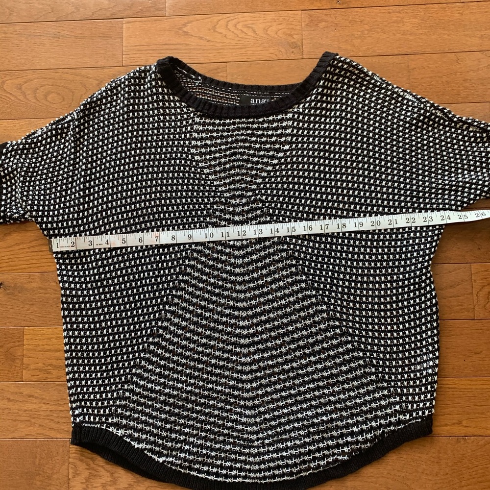 ❤️Women’s Open Knit Sweater/Top-Black/White❤️ - Picture 4 of 8
